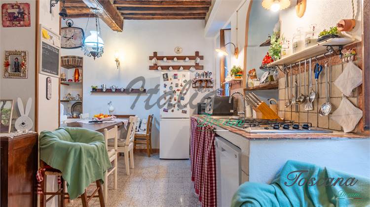 公寓 在 出售 到 Monterotondo Marittimo