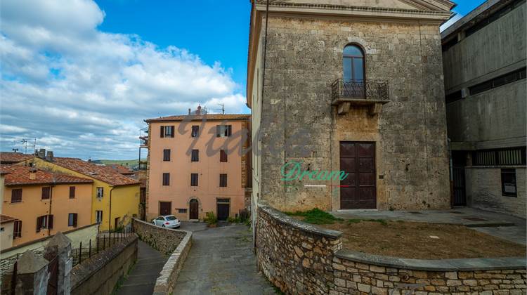 Apartment for Sale in Massa Marittima