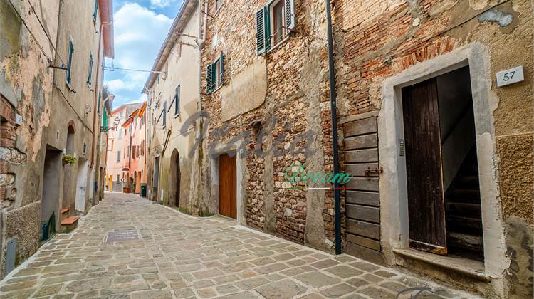 Apartment for Sale in Monterotondo Marittimo