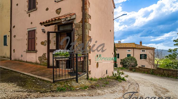 Poggio Murella: Il Tuo Rifugio a un Soffio dalle Terme di Saturnia con giardino