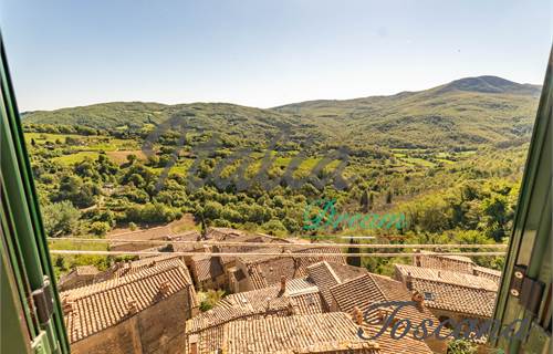 Appartamento nel borgo di Castelnuovo con vista panoramica 