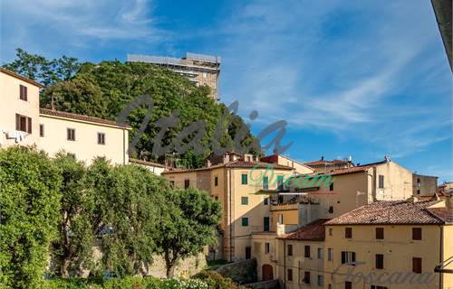 Appartamento ristrutturato nel centro storico 