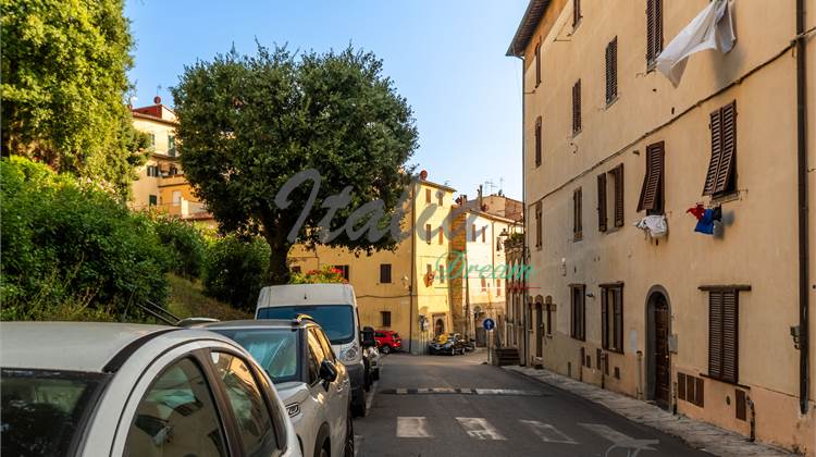 Appartamento In Vendita a Massa Marittima